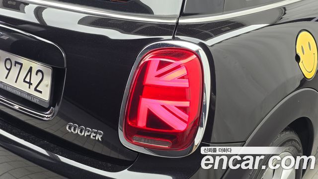 Mini Cooper 2020 — photo 9