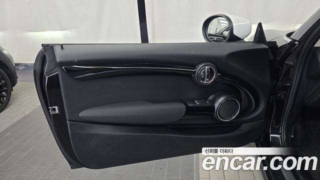 Mini Cooper 2020 — photo 14