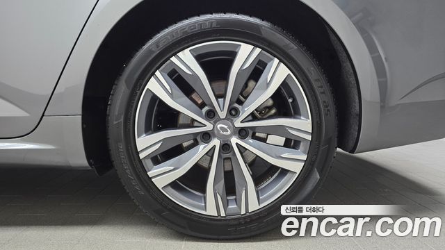 Renault Korea SM6 2021 — photo 7