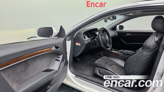 Audi A5 2011 — photo 13