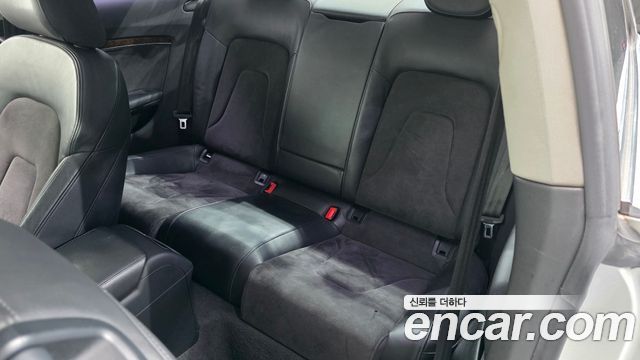 Audi A5 2011 — photo 17