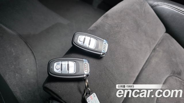 Audi A5 2011 — photo 28