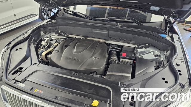 Volvo XC90 2018 — photo 6
