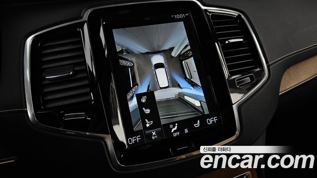 Volvo XC90 2018 — photo 20