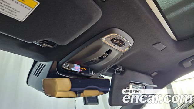 Volvo XC90 2018 — photo 28
