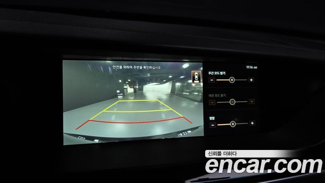 Genesis G90 2019 — photo 15