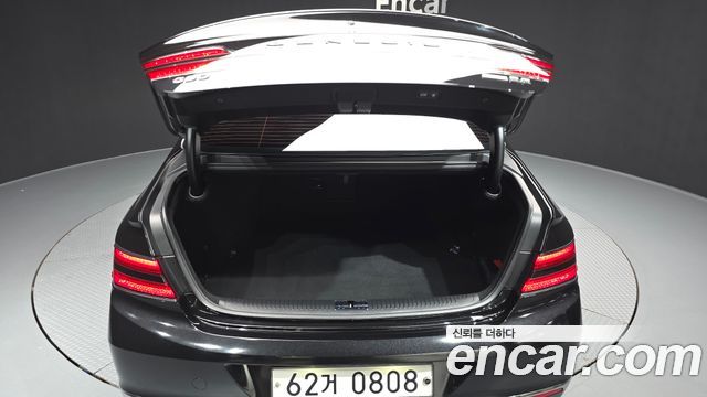 Genesis G90 2019 — photo 20
