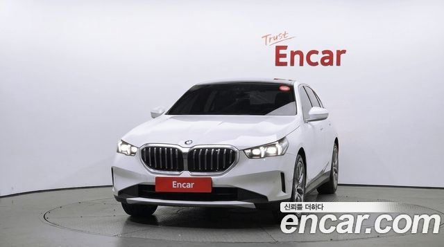 BMW 5-Series 2024 — photo 3