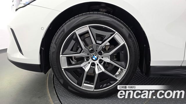 BMW 5-Series 2024 — photo 5