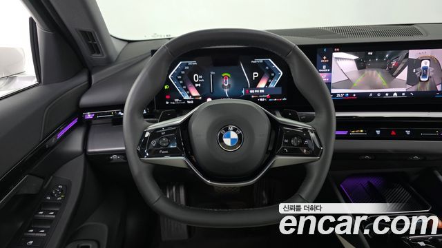 BMW 5-Series 2024 — photo 18