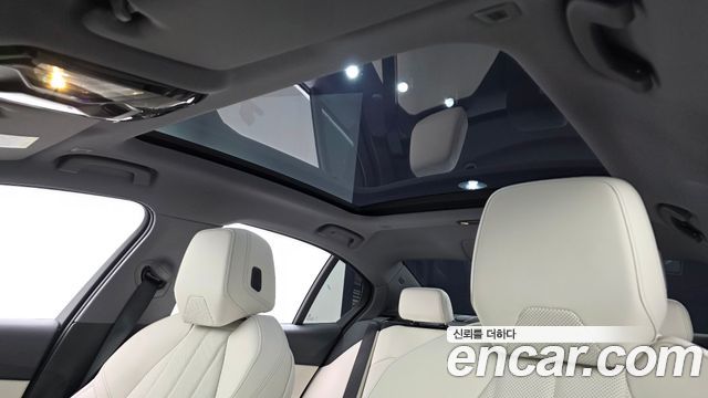 BMW 5-Series 2024 — photo 25