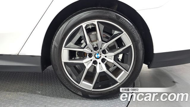 BMW 5-Series 2024 — photo 7