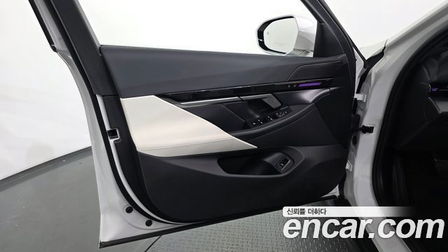 BMW 5-Series 2024 — photo 14