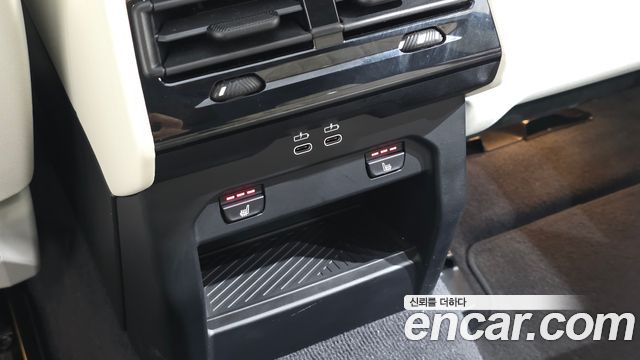BMW 5-Series 2024 — photo 32