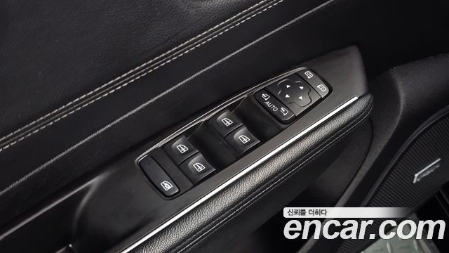 Renault Korea SM6 2019 — photo 24