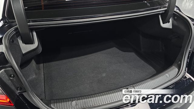 Renault Korea SM6 2019 — photo 31