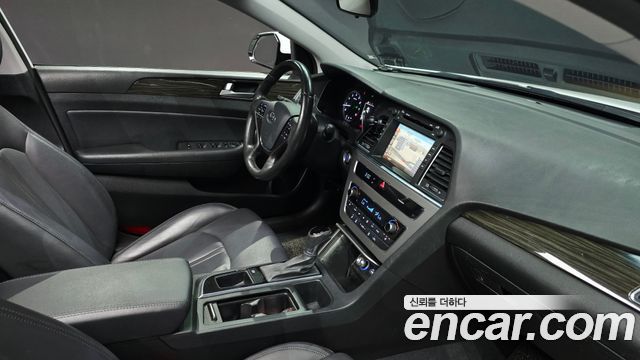 Hyundai Sonata 2015 — photo 25