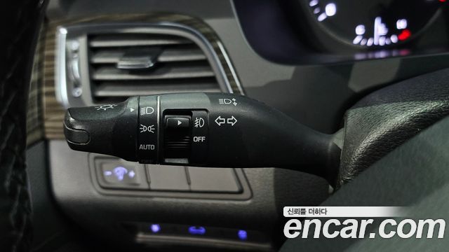 Hyundai Sonata 2015 — photo 26