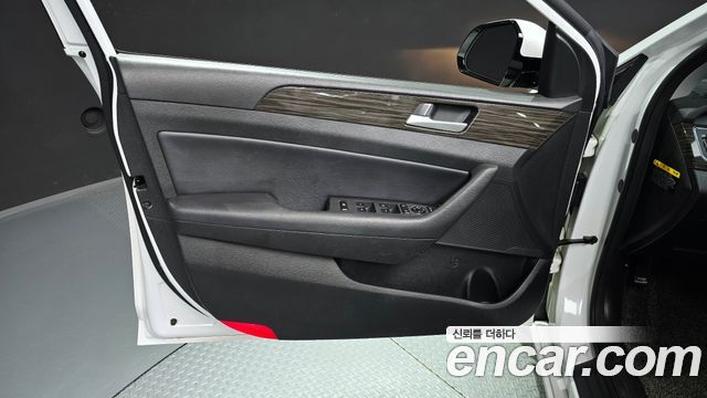 Hyundai Sonata 2015 — photo 14