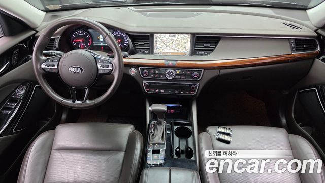 Kia K7 2017 — photo 10