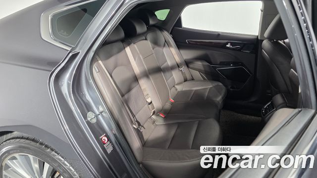 Kia K7 2017 — photo 17