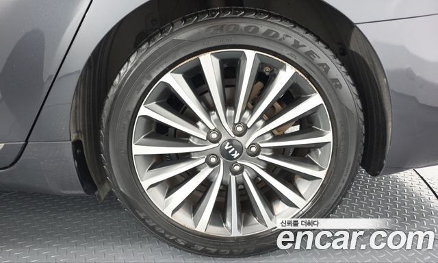 Kia K7 2017 — photo 7
