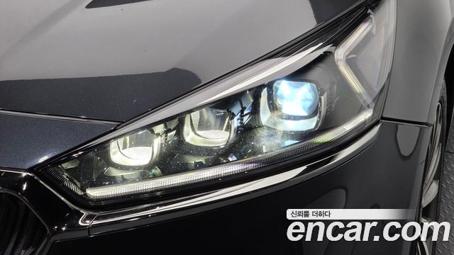 Kia K7 2017 — photo 8