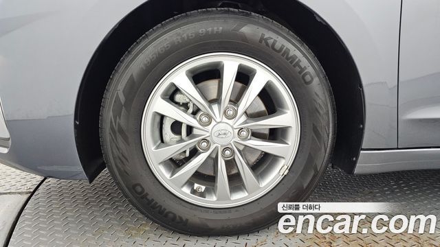 Hyundai AVANTE 2020 — photo 5