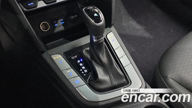 Hyundai AVANTE 2020 — photo 9