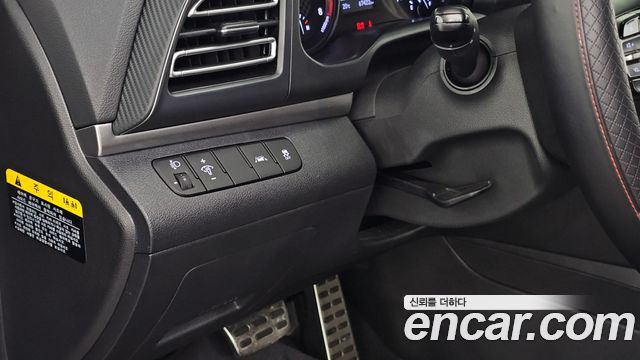 Hyundai AVANTE 2020 — photo 19