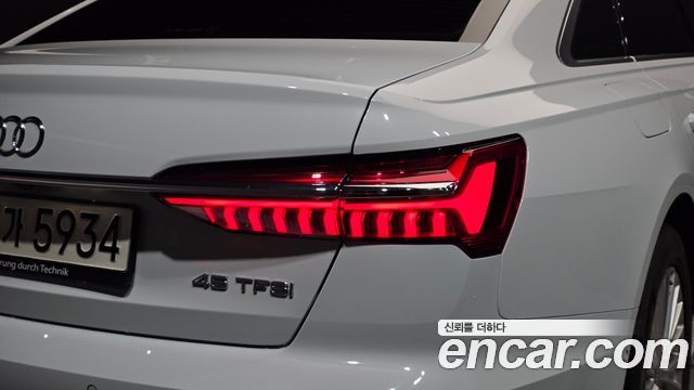 Audi A6 2020 — photo 9