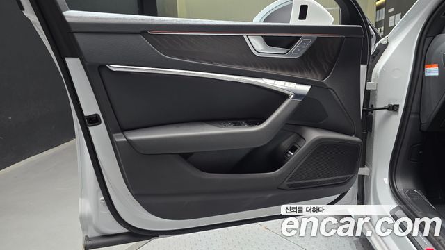 Audi A6 2020 — photo 14