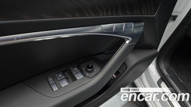 Audi A6 2020 — photo 28