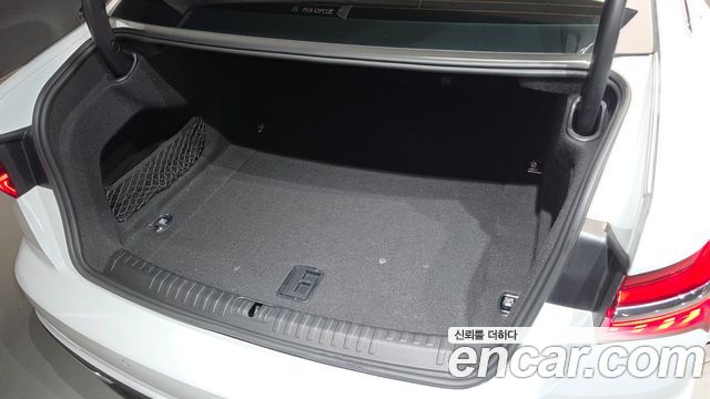 Audi A6 2020 — photo 33