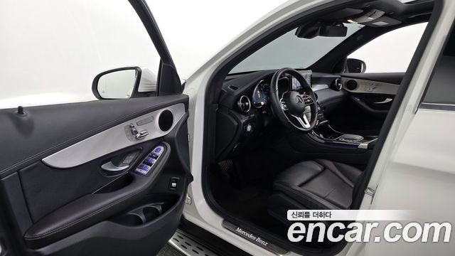 Mercedes-Benz GLC-Class 2022 — photo 10