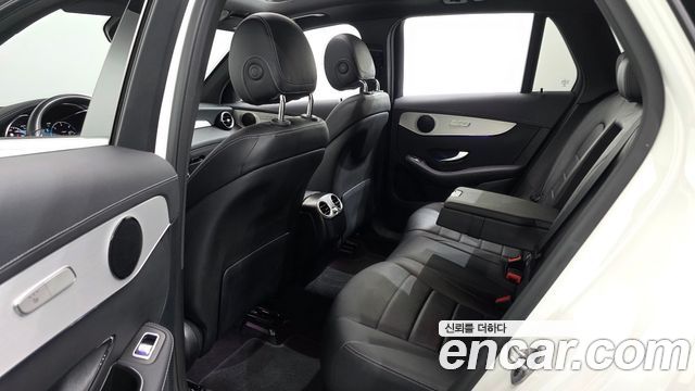 Mercedes-Benz GLC-Class 2022 — photo 11