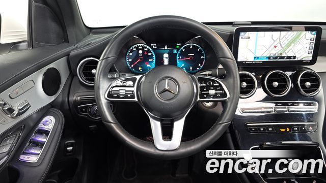 Mercedes-Benz GLC-Class 2022 — photo 12