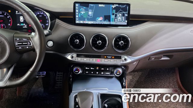 Kia Stinger 2021 — photo 14