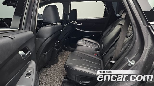 Hyundai Santafe 2019 — photo 18