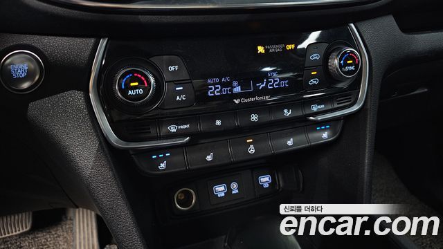Hyundai Santafe 2019 — photo 23