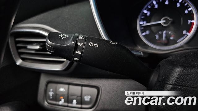 Hyundai Santafe 2019 — photo 25