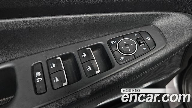 Hyundai Santafe 2019 — photo 29