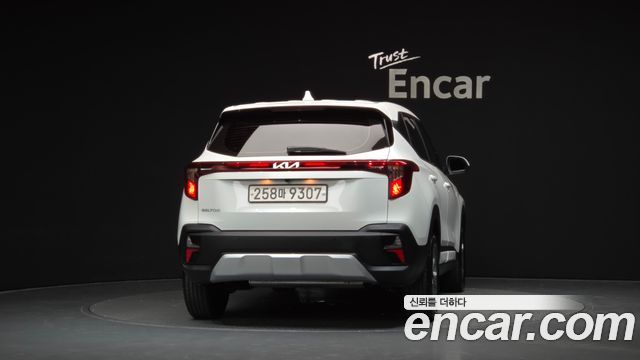Kia Seltos 2024 — photo 4