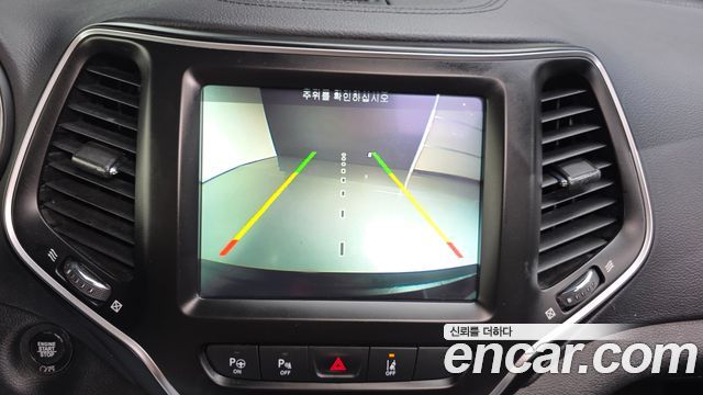 Jeep Cherokee 2019 — photo 21