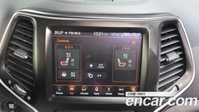 Jeep Cherokee 2019 — photo 22