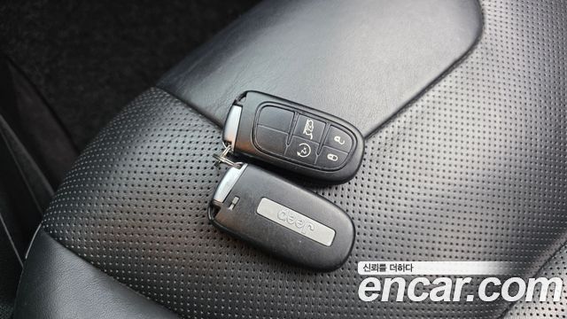 Jeep Cherokee 2019 — photo 31