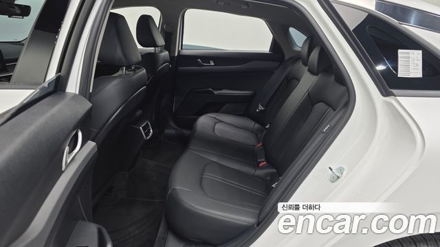Kia K5 2024 — photo 17