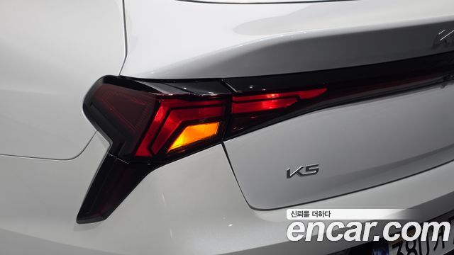 Kia K5 2024 — photo 9