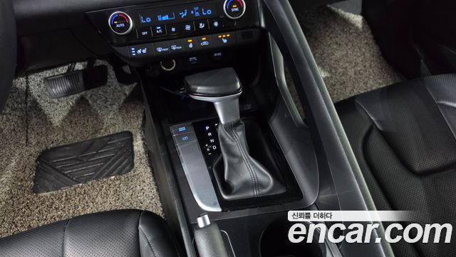 Hyundai AVANTE 2021 — photo 9