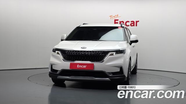 Kia Canival 2021 — photo 3